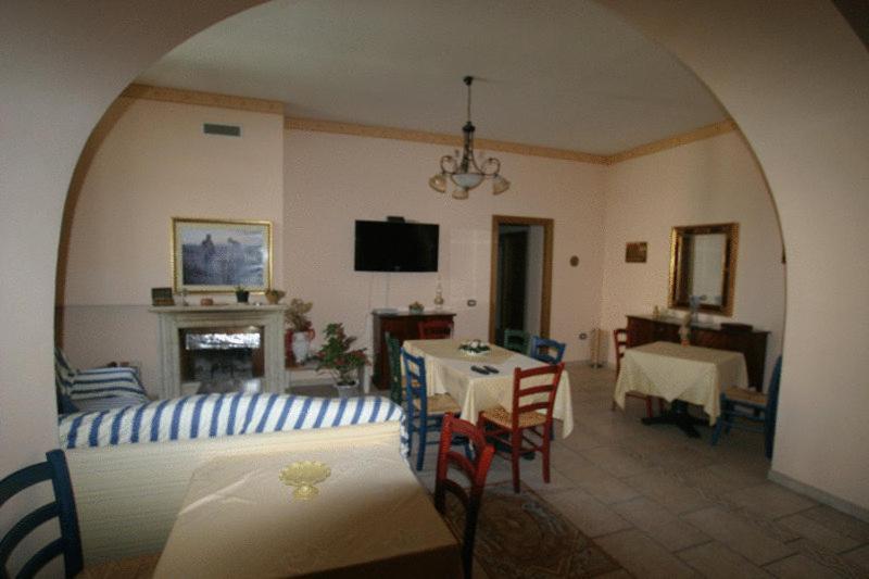 Tavernola - Locanda Di Campagna Battipaglia Exterior photo