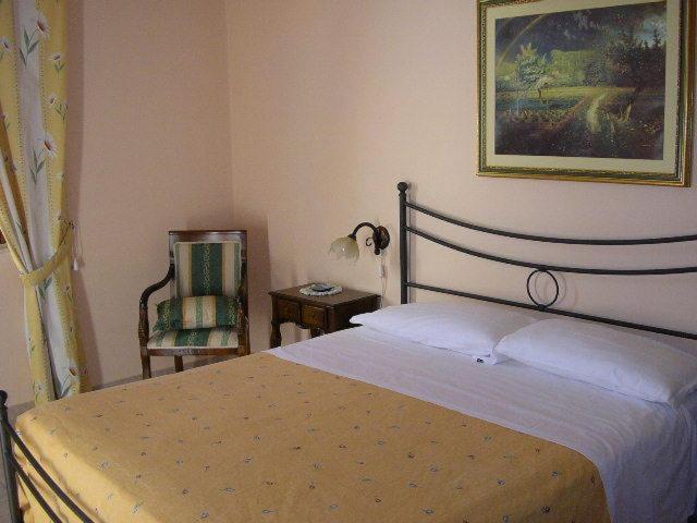 Tavernola - Locanda Di Campagna Battipaglia Room photo